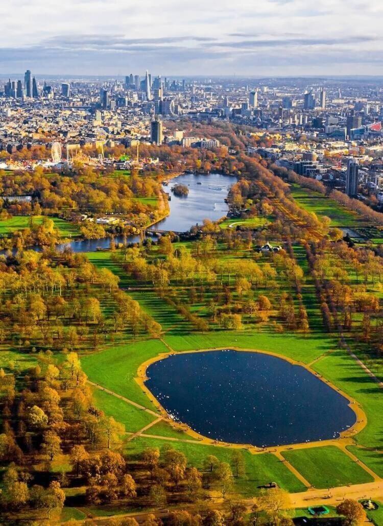 1-Bed Apartment, Close To Kensington Olympia With Free Wi-Fi & Netflix Londra Exterior foto