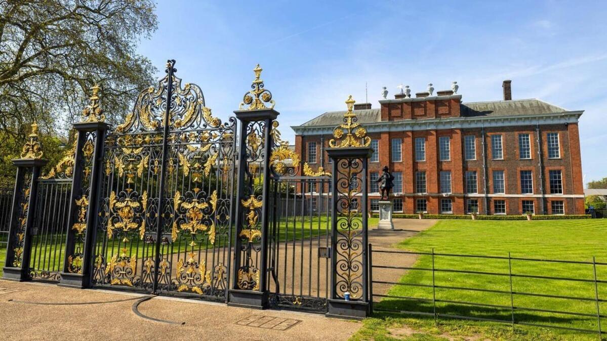 1-Bed Apartment, Close To Kensington Olympia With Free Wi-Fi & Netflix Londra Exterior foto