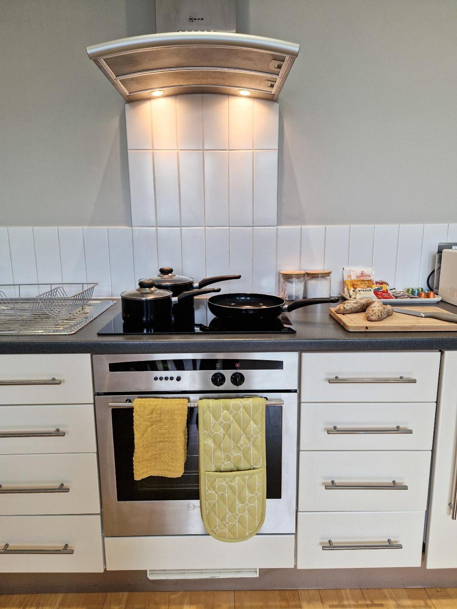 1-Bed Apartment, Close To Kensington Olympia With Free Wi-Fi & Netflix Londra Exterior foto