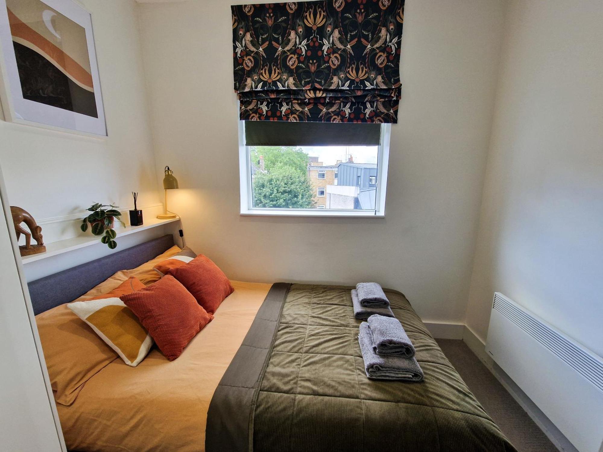 1-Bed Apartment, Close To Kensington Olympia With Free Wi-Fi & Netflix Londra Exterior foto