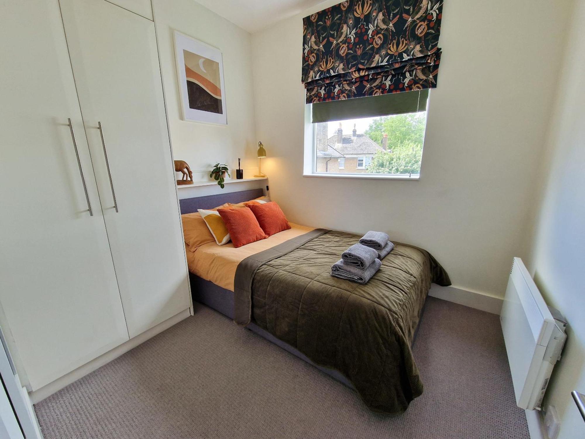 1-Bed Apartment, Close To Kensington Olympia With Free Wi-Fi & Netflix Londra Exterior foto