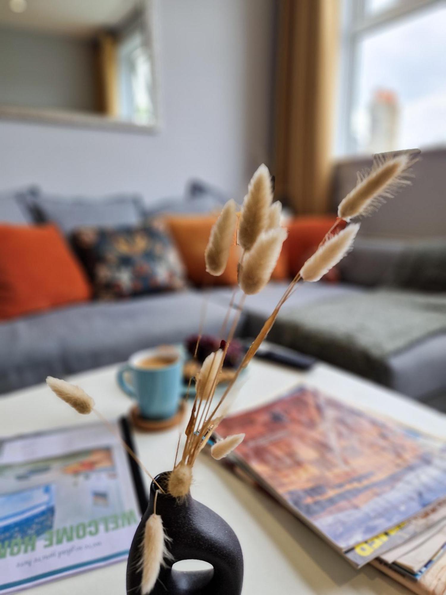 1-Bed Apartment, Close To Kensington Olympia With Free Wi-Fi & Netflix Londra Exterior foto