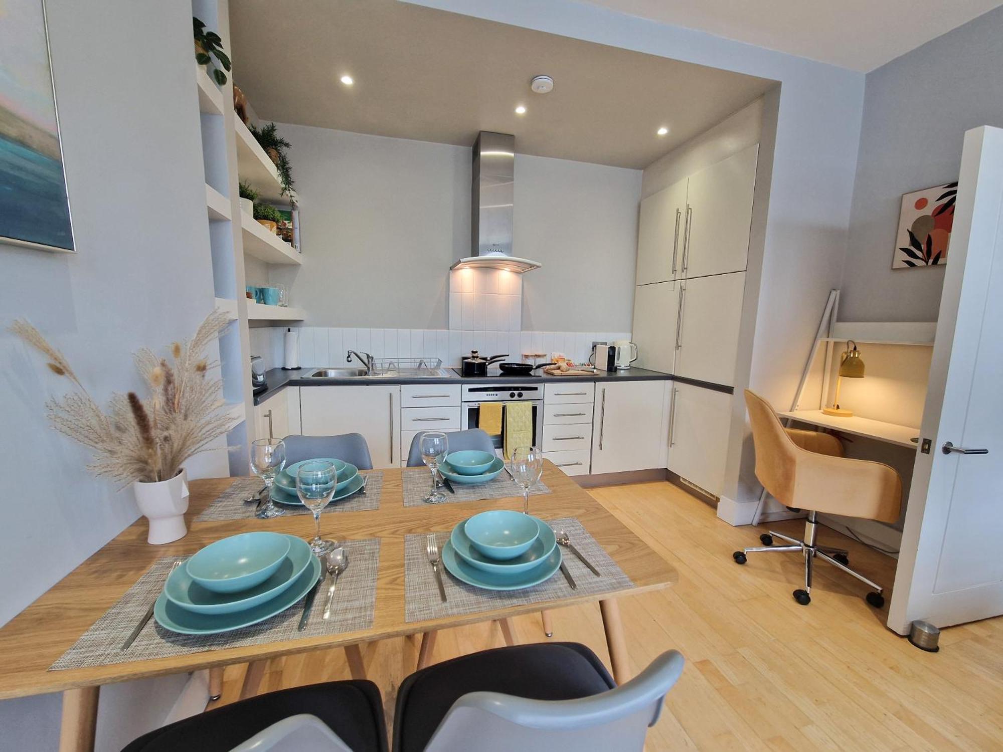 1-Bed Apartment, Close To Kensington Olympia With Free Wi-Fi & Netflix Londra Exterior foto