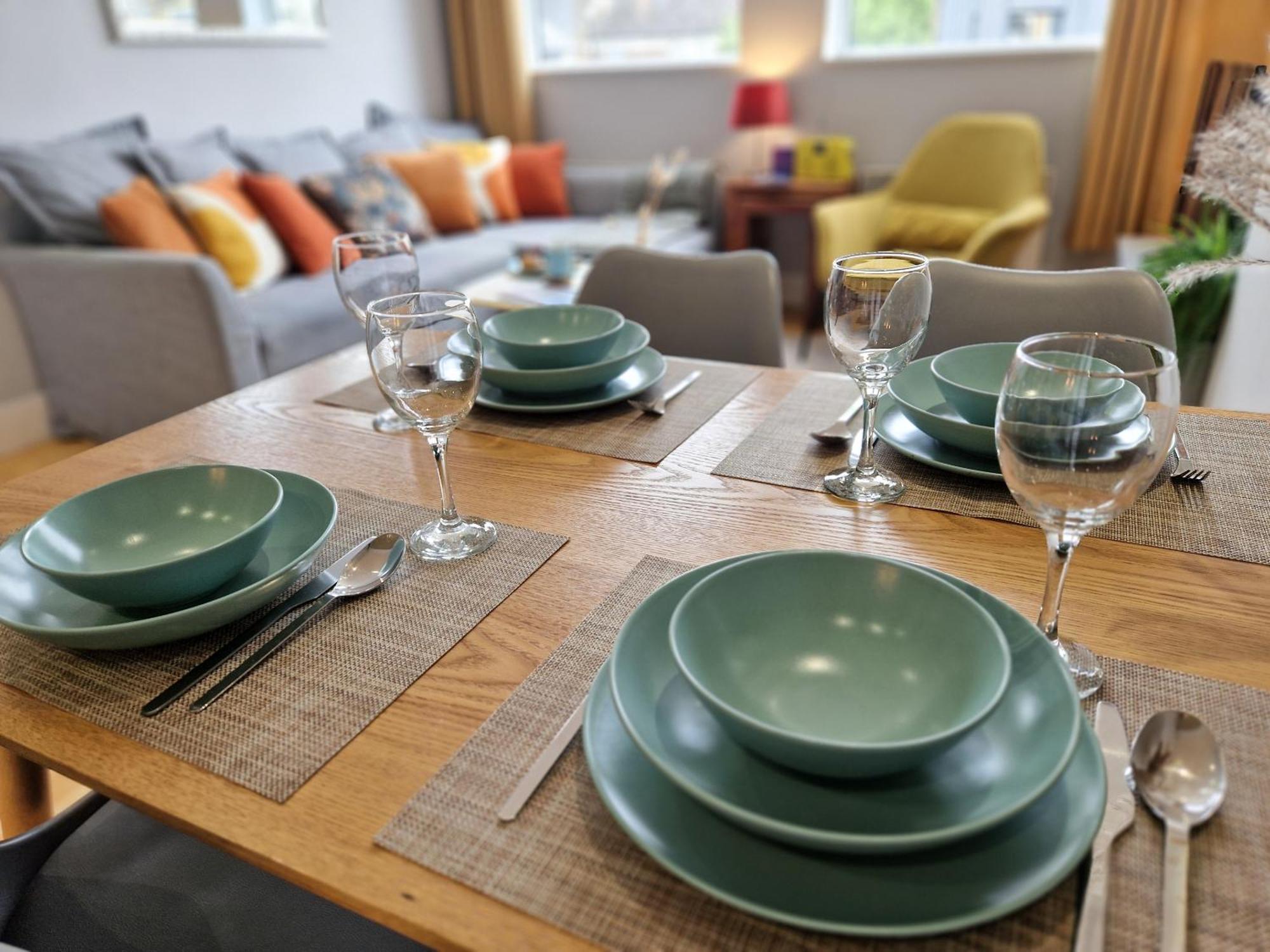 1-Bed Apartment, Close To Kensington Olympia With Free Wi-Fi & Netflix Londra Exterior foto